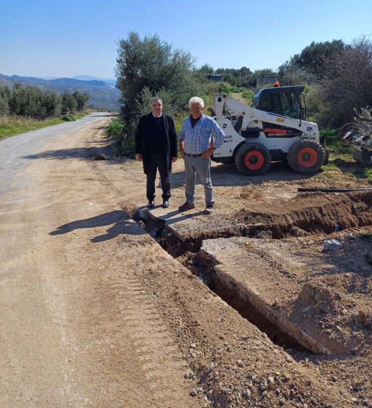 Στην Τοπική Κοινότητα Κεραμέ όπου ολοκληρώνεται το δίκτυο ύδρευσης μήκους 1.800 μέτρων, από τον οικισμό προς την παραλία Αγιά Φωτιά