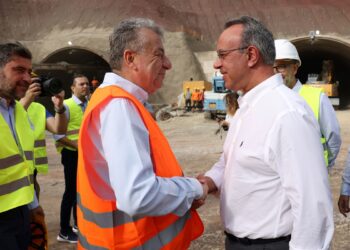 ΑΡΝΑΟΥΤΑΚΗΣ - ΒΟΑΚ