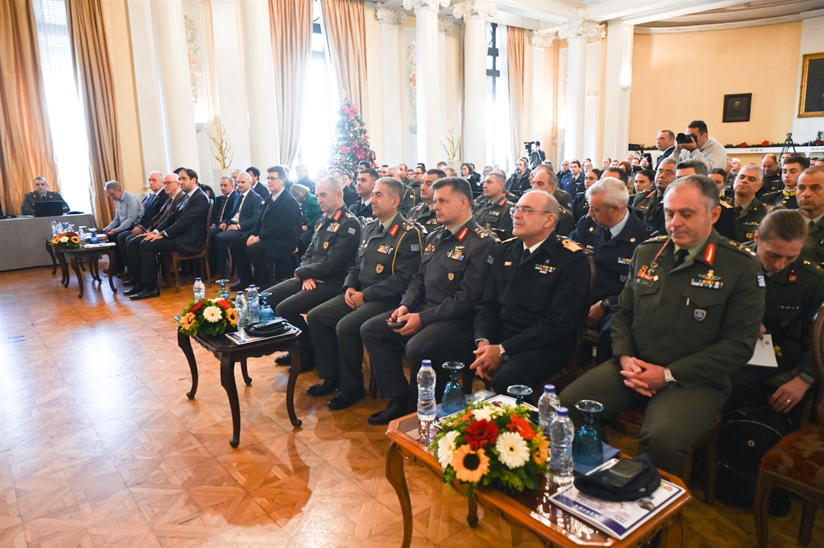 ΓΙΑΝΝΗΣ ΚΕΦΑΛΟΓΙΑΝΝΗΣ