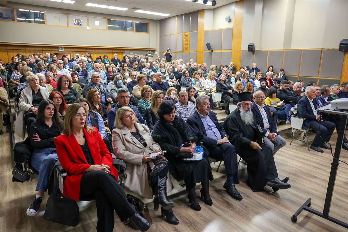 Τιμητική εκδήλωση της Περιφέρειας Κρήτης για τους αφυπηρετήσαντες εκπαιδευτικούς των ετών 2023 και 2024