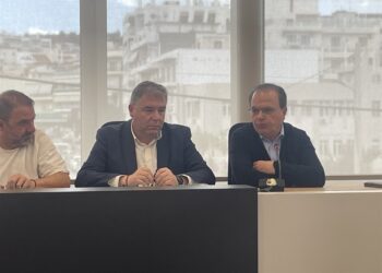 ΑΠΟΚΟΜΙΔΗ - ΜΑΡΙΝΑΚΗΣ