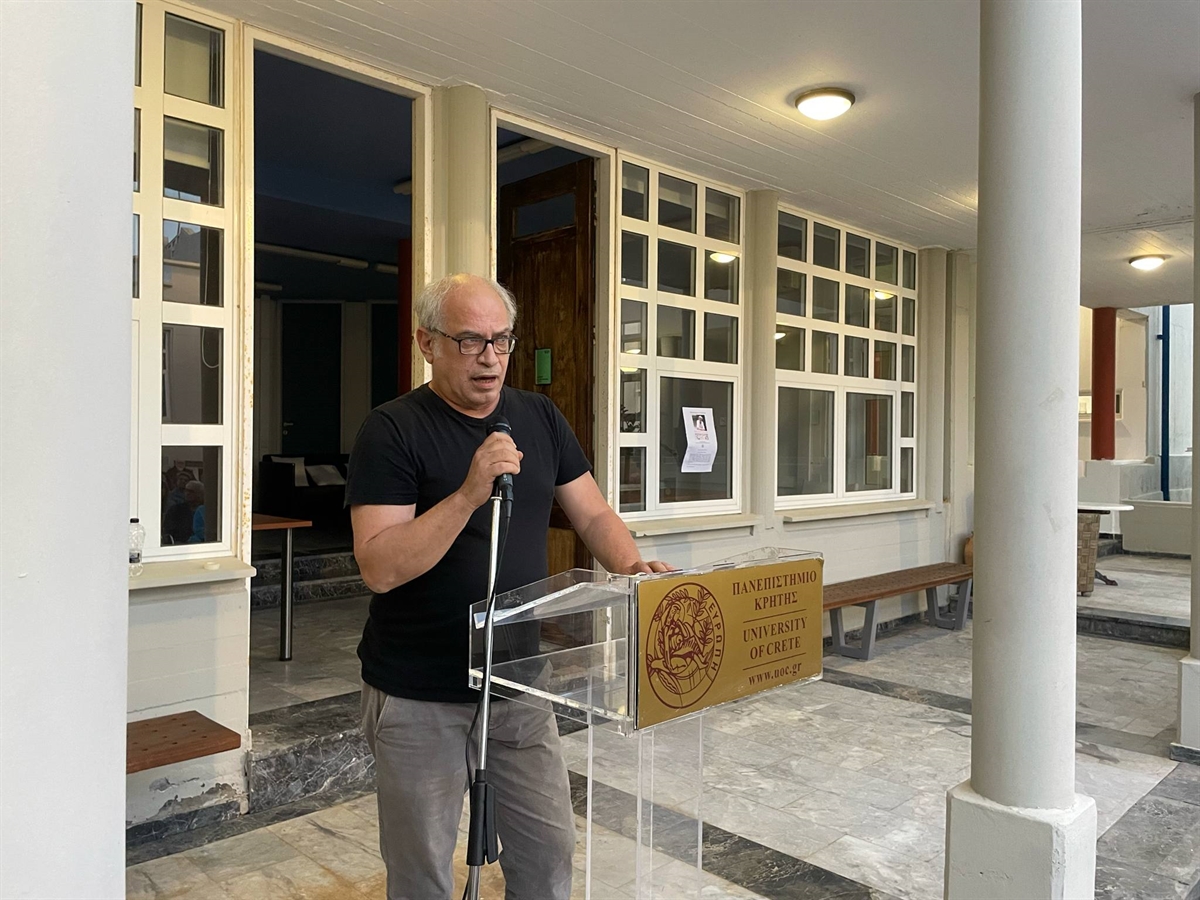 ΠΟΛΙΤΗΣ