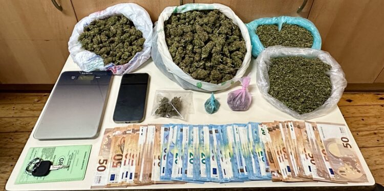 ΡΕΘΥΜΝΟ ΝΑΡΚΩΤΙΚΑ