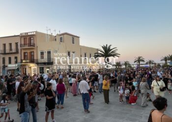 Συγκέντρωση διαμαρτυρίας για τα Τέμπη στην πλατεία Αγνώστου Στρατιώτη