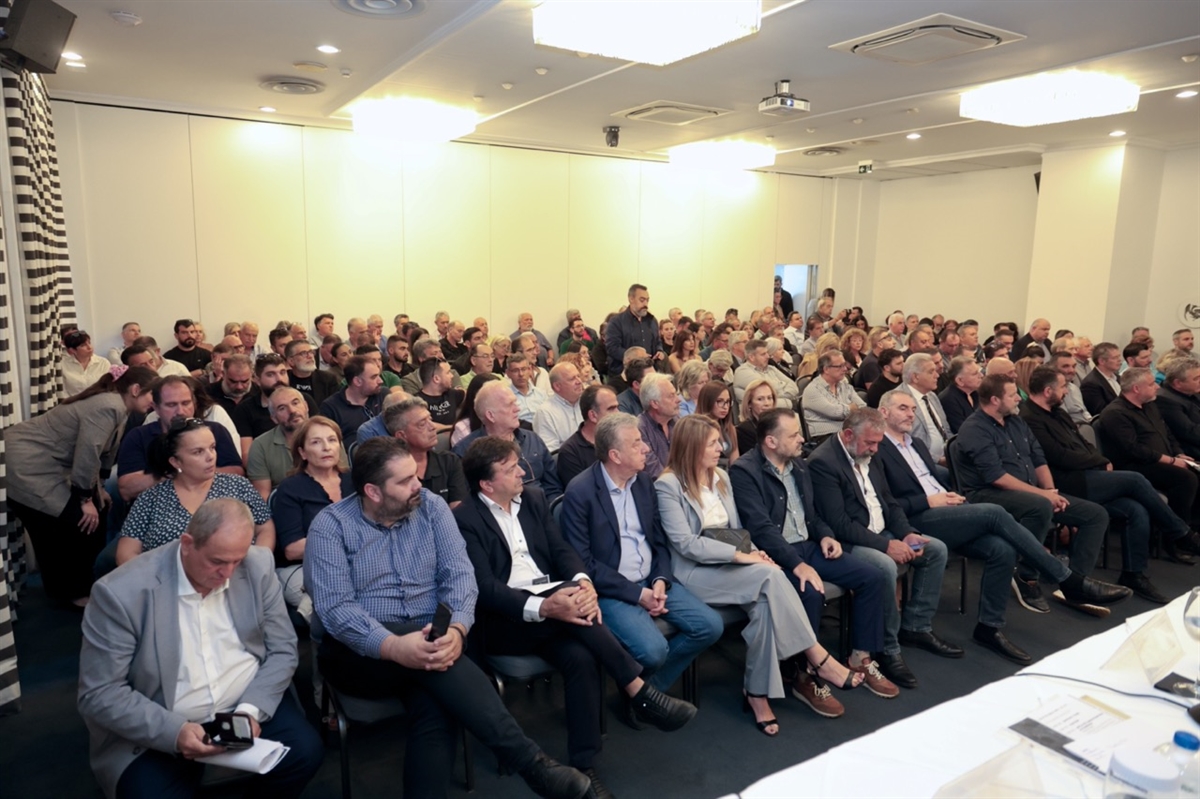 ΠΓΕ ΕΛΑΙΟΛΑΔΟ - ΑΡΝΑΟΥΤΑΚΗΣ