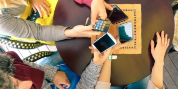 Η εκπαίδευση στην τεχνητή νοημοσύνη ως πυλώνας ψηφιακής ασφάλειας